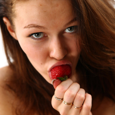 Av Erotica - Strawberry